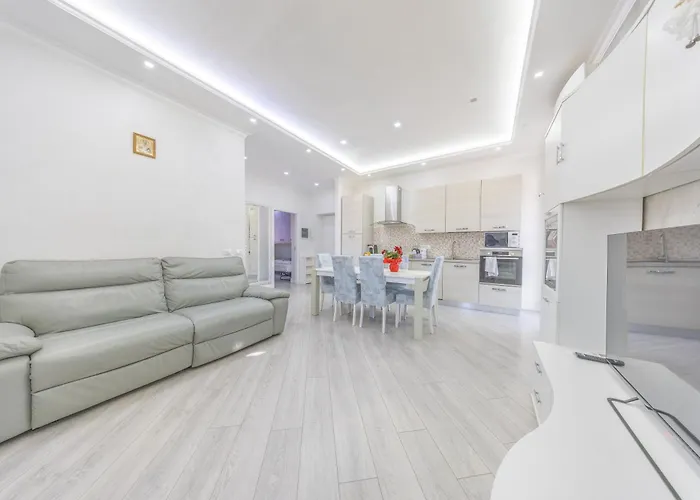 La Casa Di Vio - * Roma